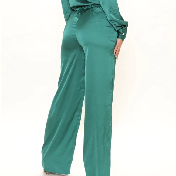 Fashion Nova set (brand new) - Picture 2 of 4